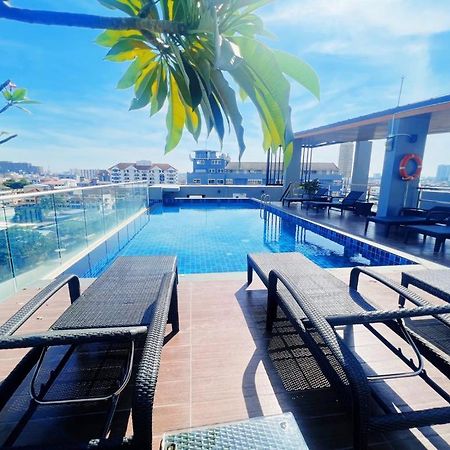 Honey Boutique Hotel Pattaya Luaran gambar