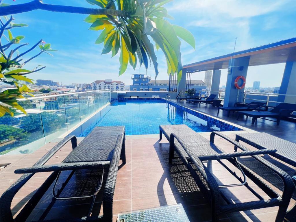 Honey Boutique Hotel Pattaya Luaran gambar
